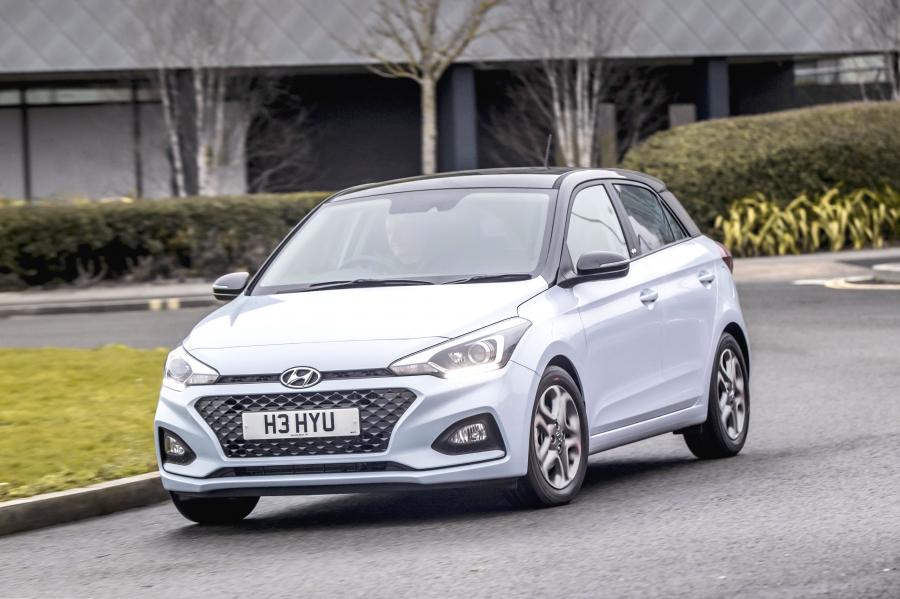  Hyundai i20 Play (IB) 2019 года  (UK) (фото 23 из 42)